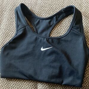 Sports runners top Nike Mark